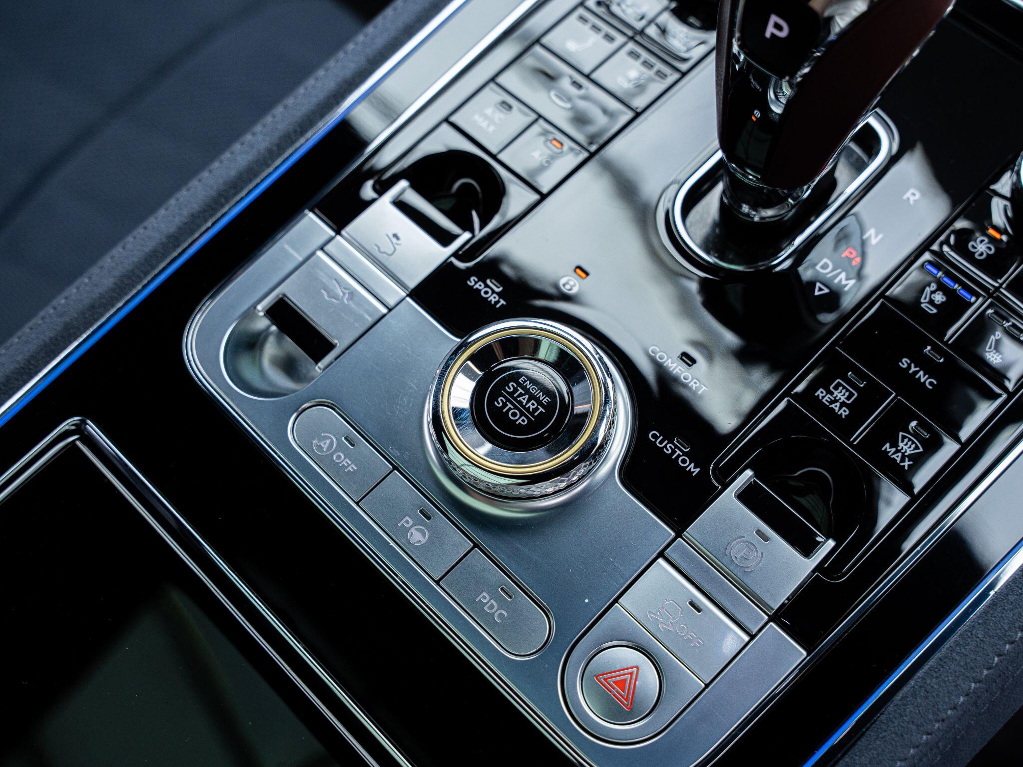 Bentley Continental view 34
