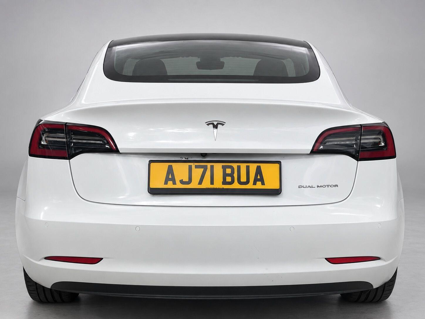 Tesla Model 3 view 12