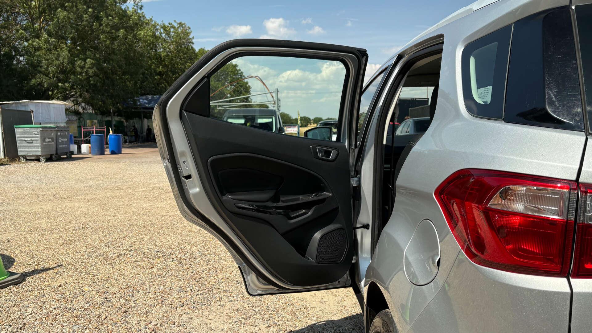 Ford Ecosport view 37