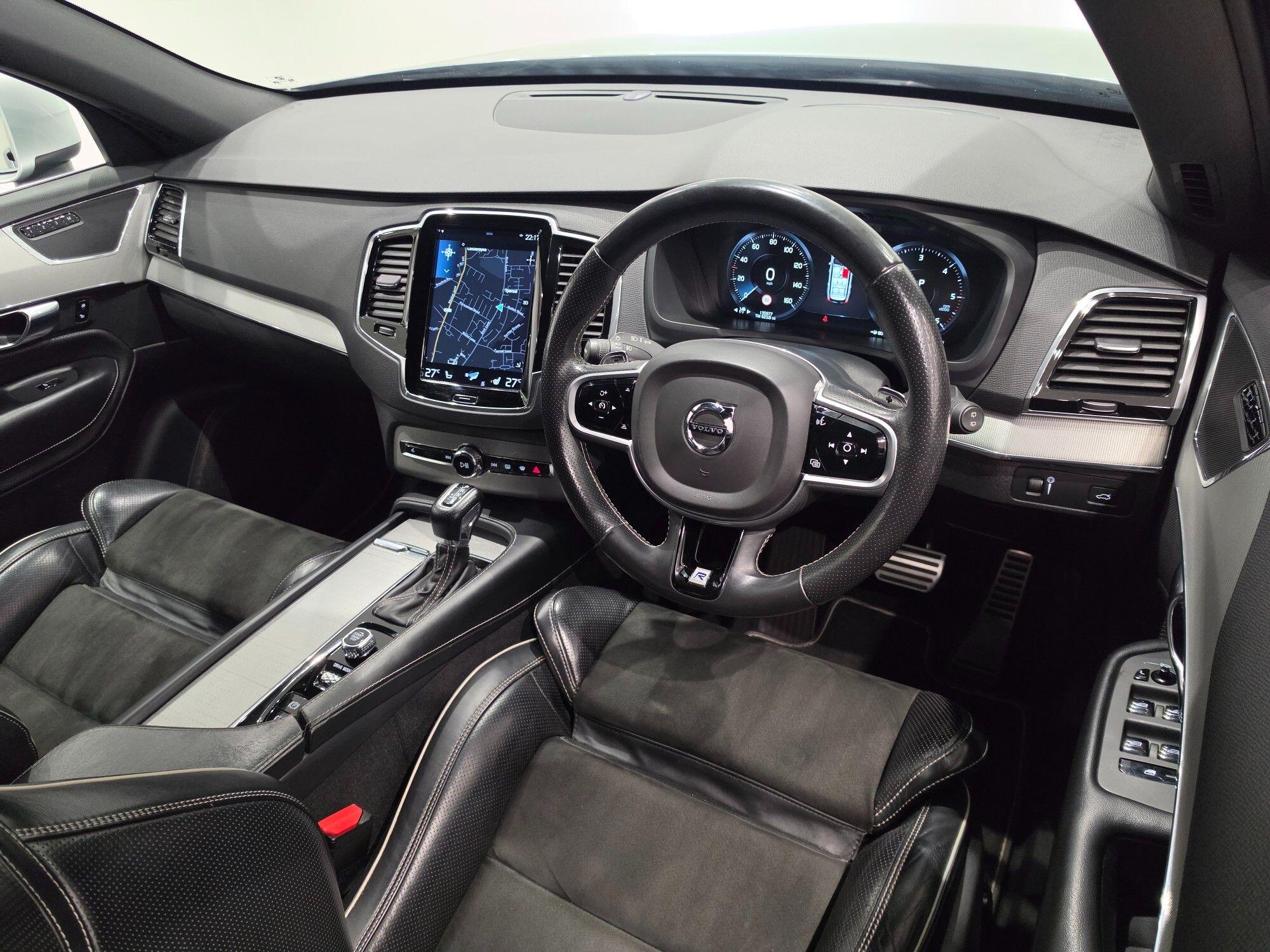 Volvo XC90 view 27
