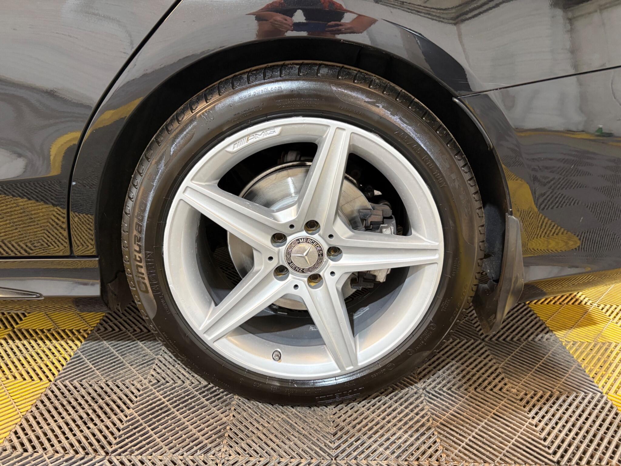 Mercedes-Benz C Class view 50