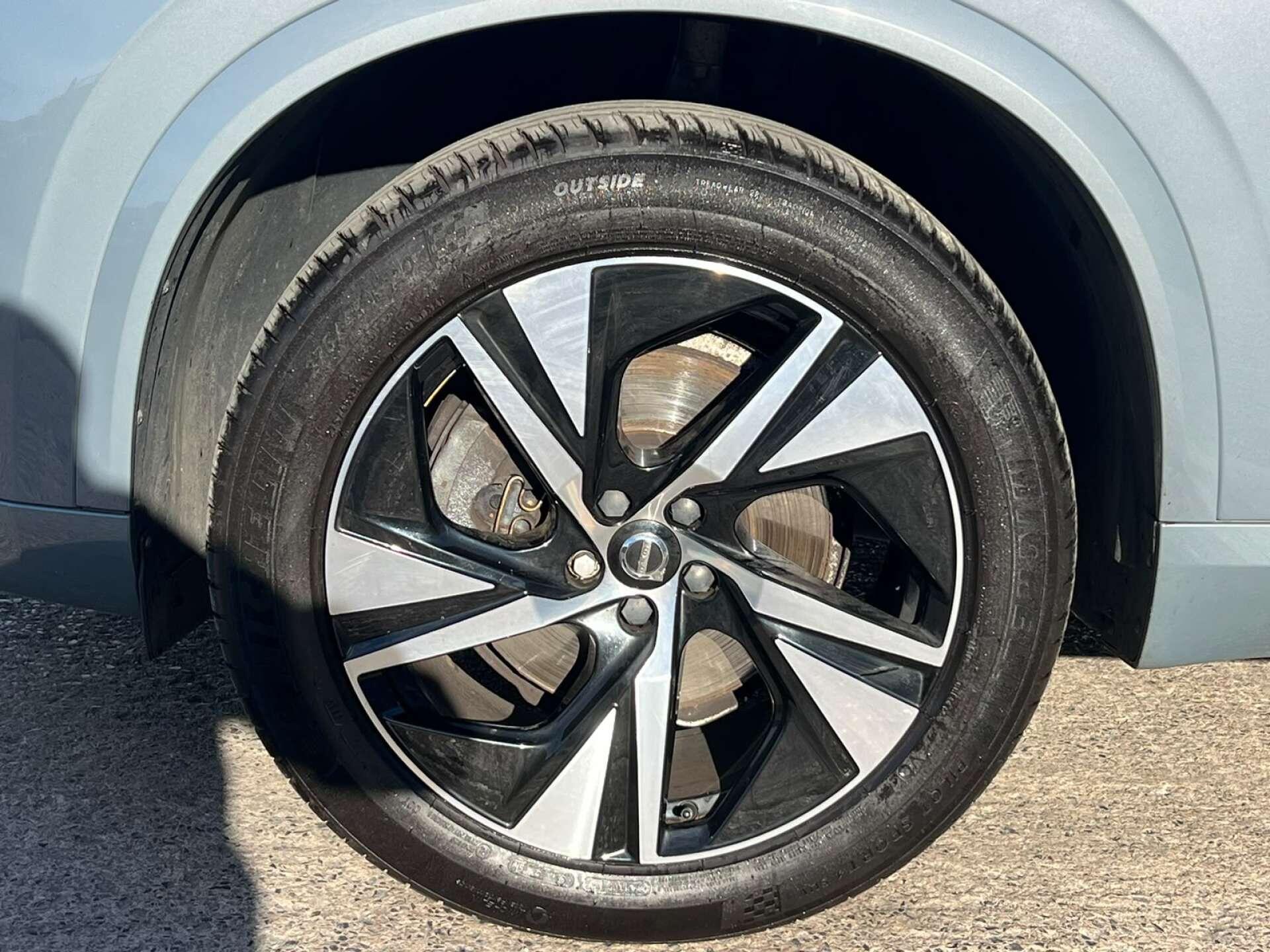 Volvo XC90 view 59