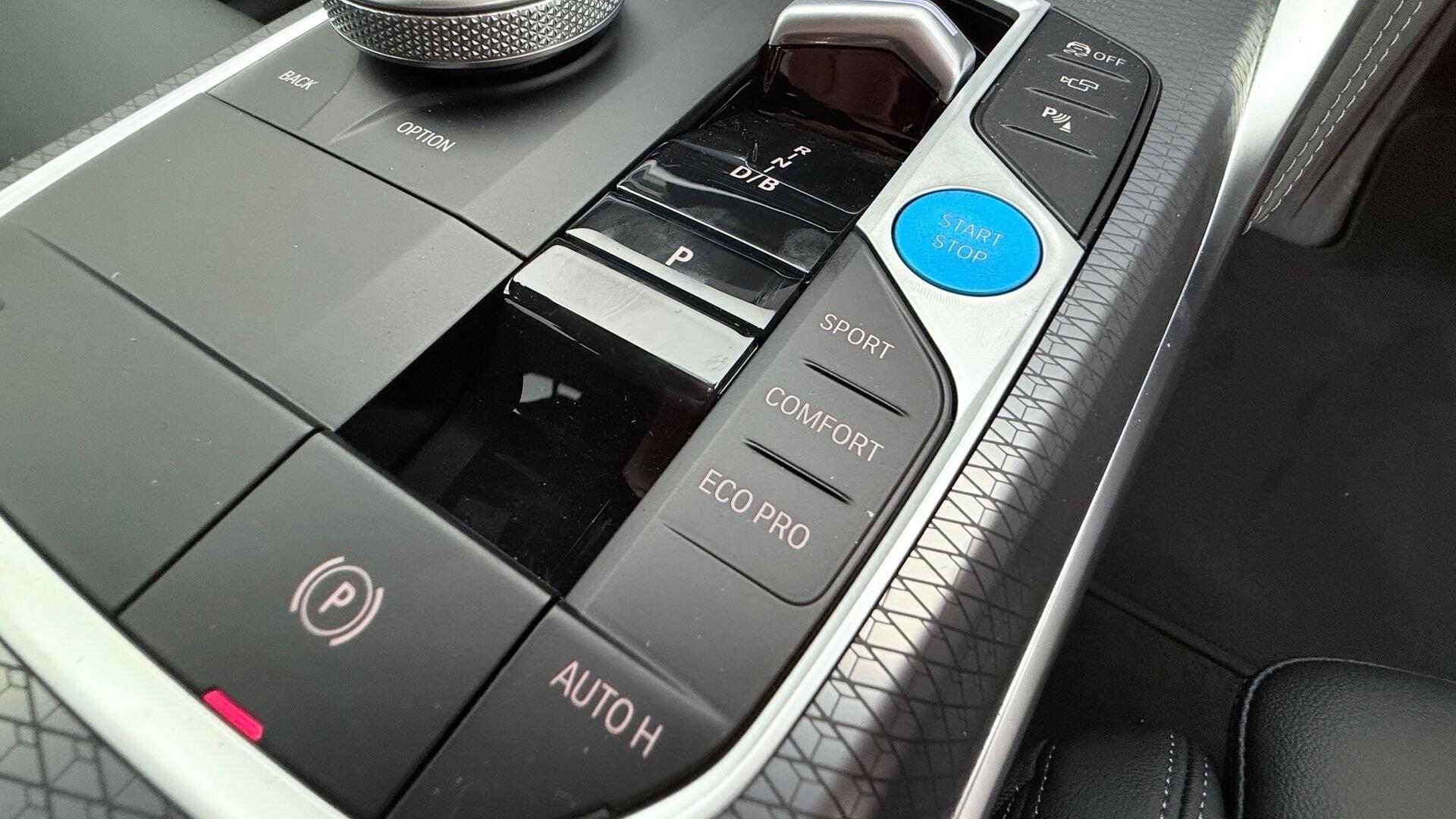 BMW I4 view 9