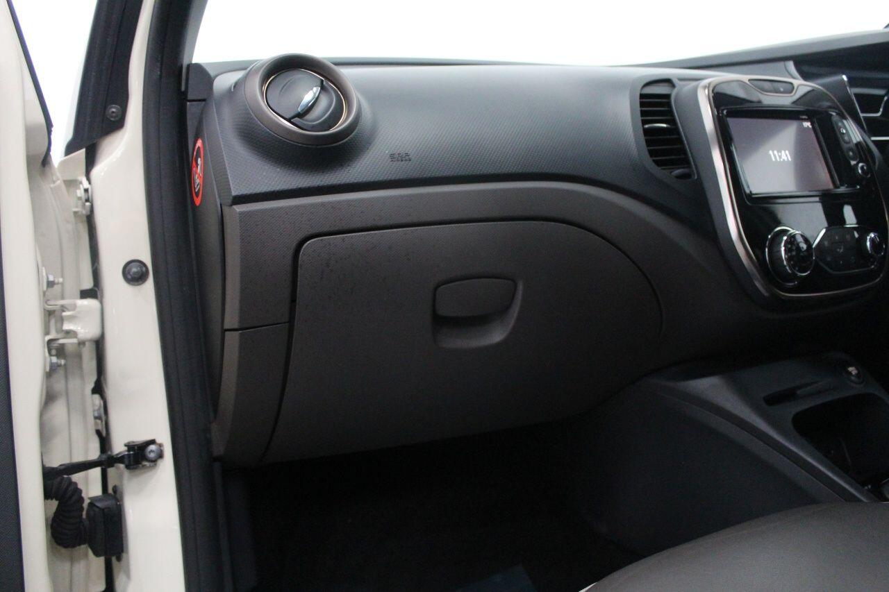 Renault Captur view 30