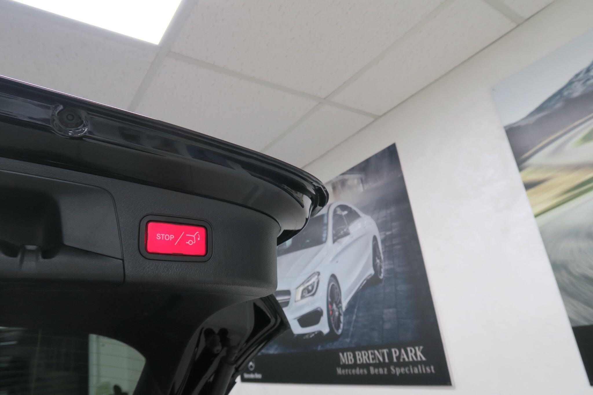 Mercedes-Benz EQA view 20
