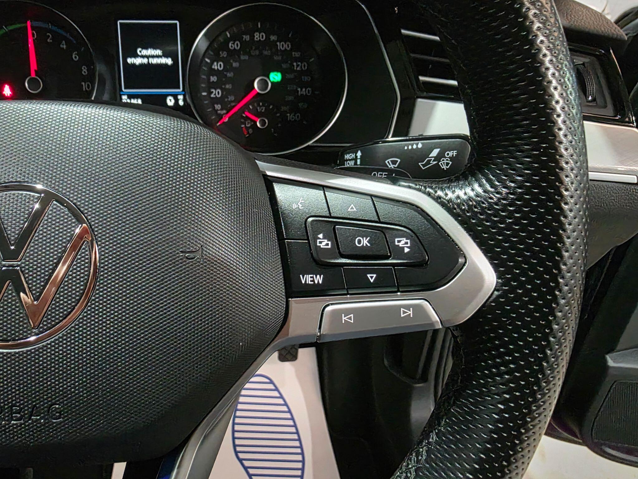 Volkswagen Passat view 18