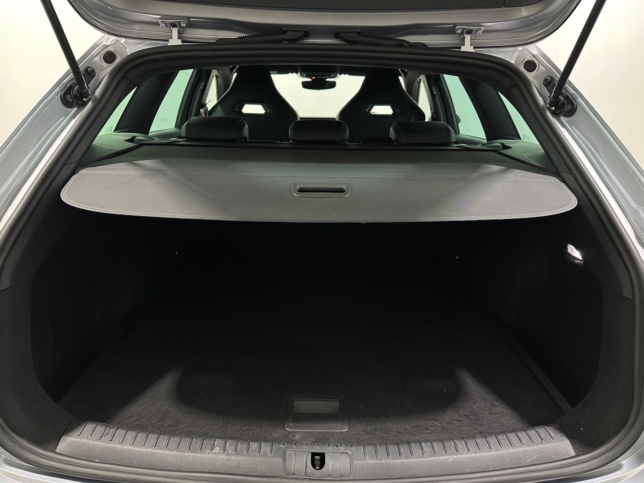 Cupra Leon view 47