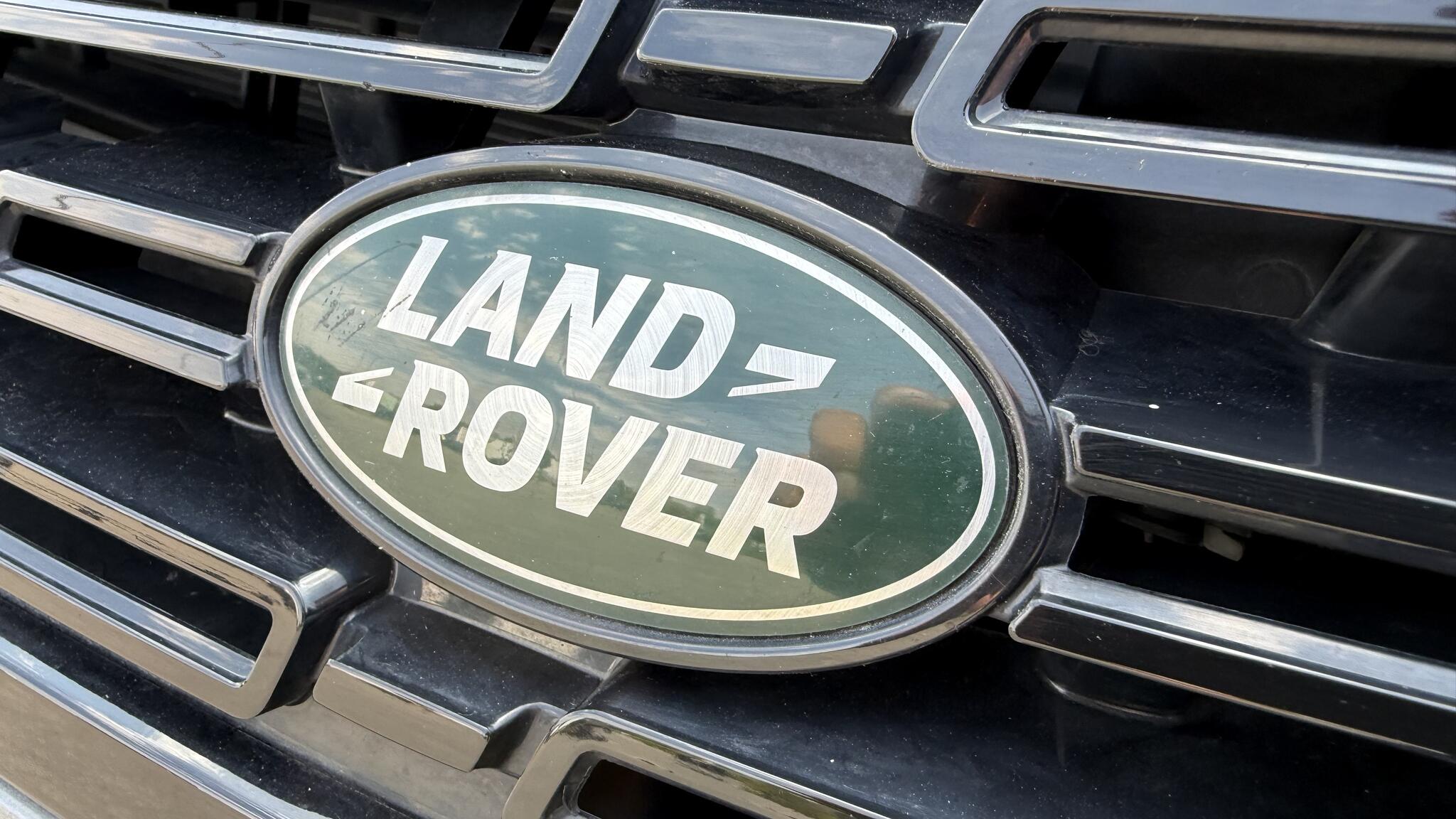 Land Rover Range Rover Sport view 43