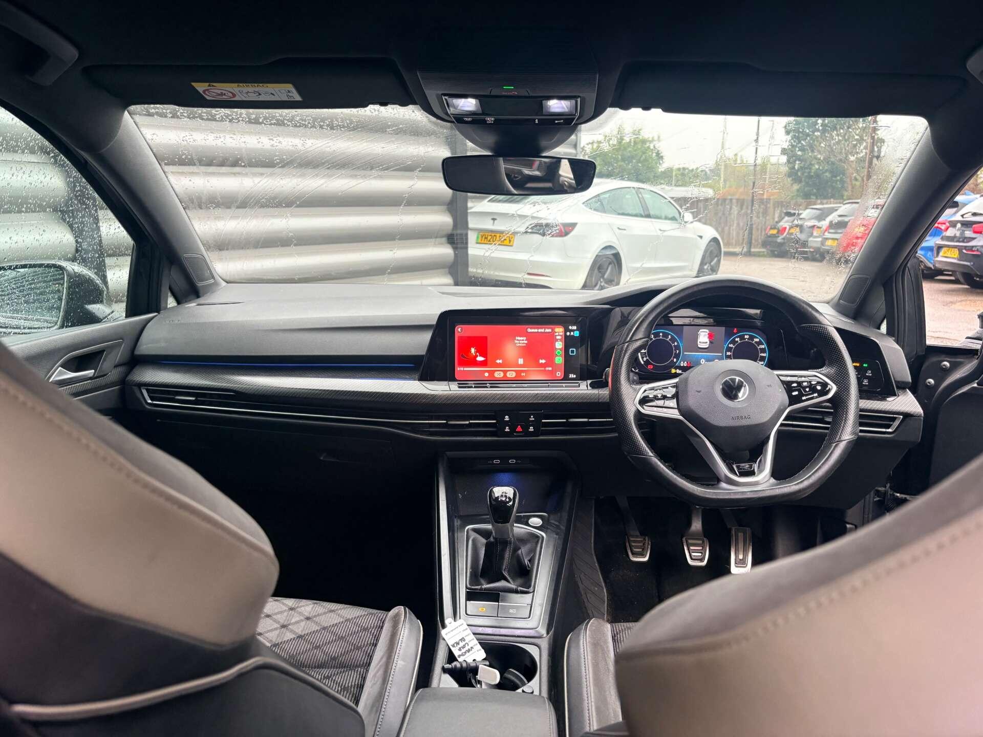 Volkswagen Golf view 29