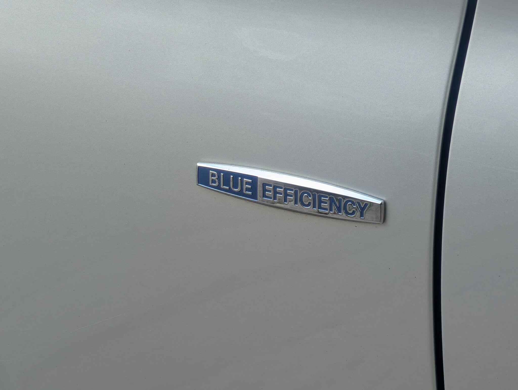 Mercedes-Benz E-Class view 25