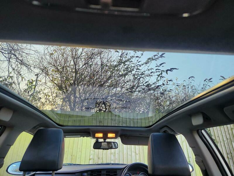 2014 Toyota Auris 1.8 VVT-h Excel Touring Sports CVT Euro 5 (s/s) 5dr • 104,000 miles image 48