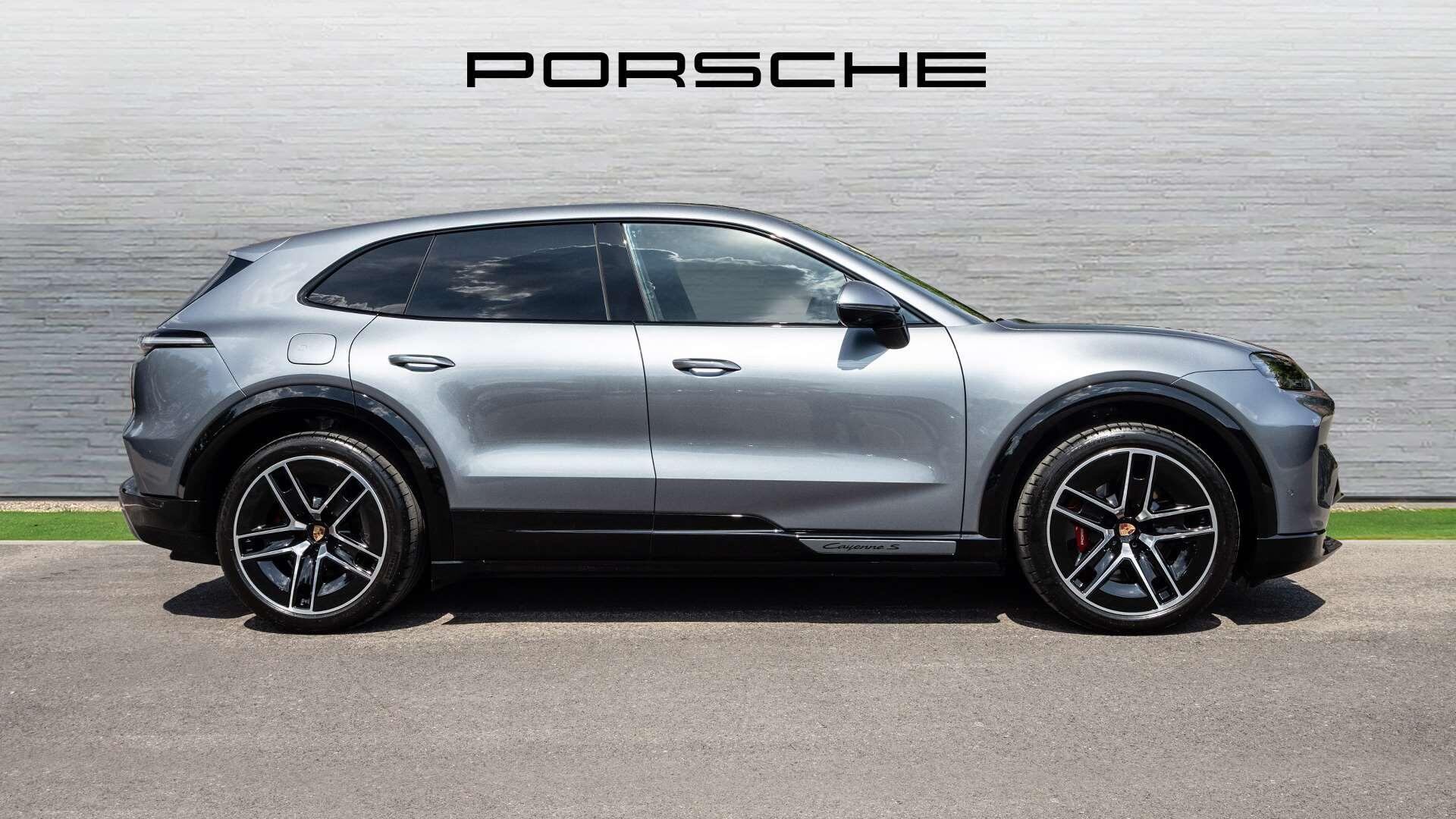 Porsche Cayenne view 2