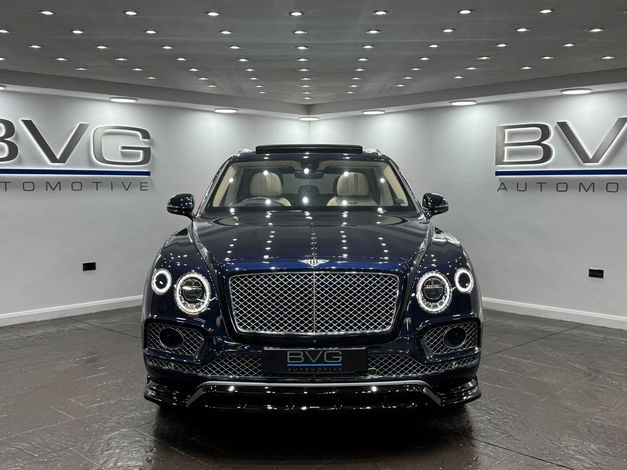 Bentley Bentayga view 4