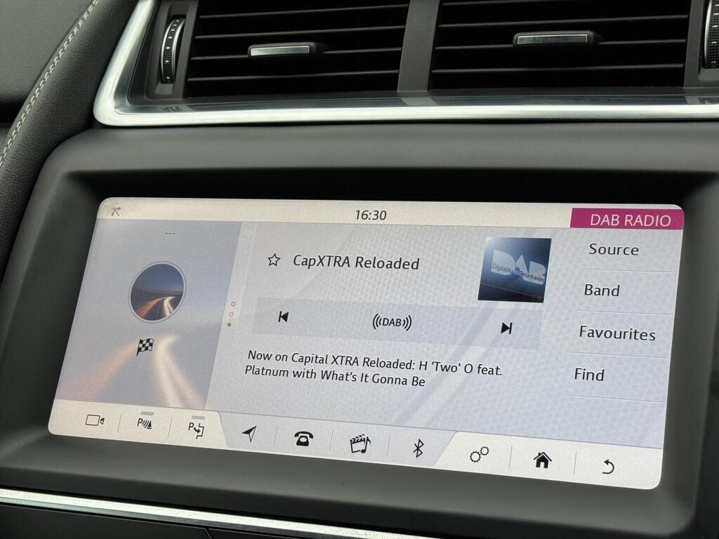 Jaguar E-Pace view 32