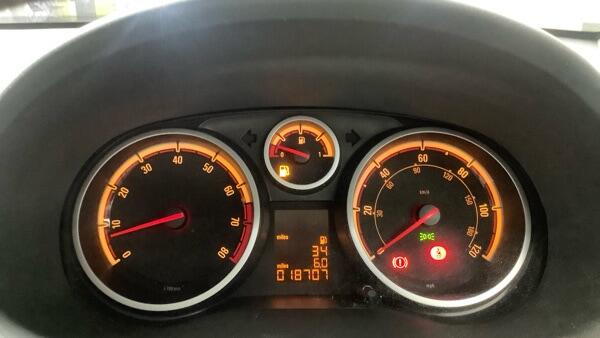Vauxhall Corsa view 12