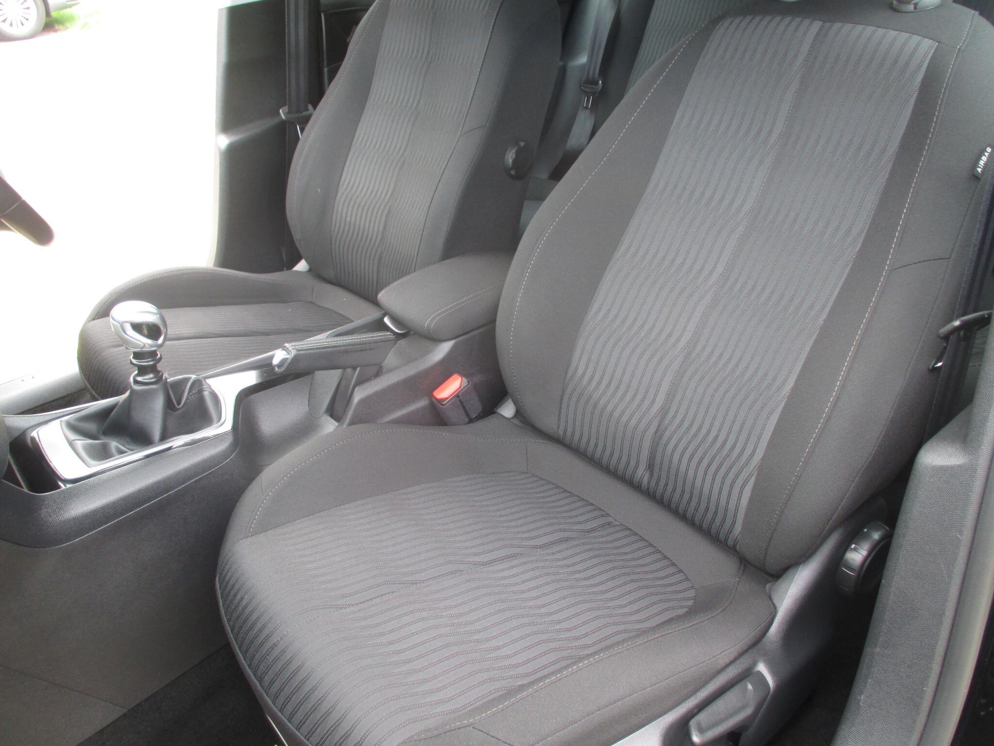 Peugeot 308 view 31