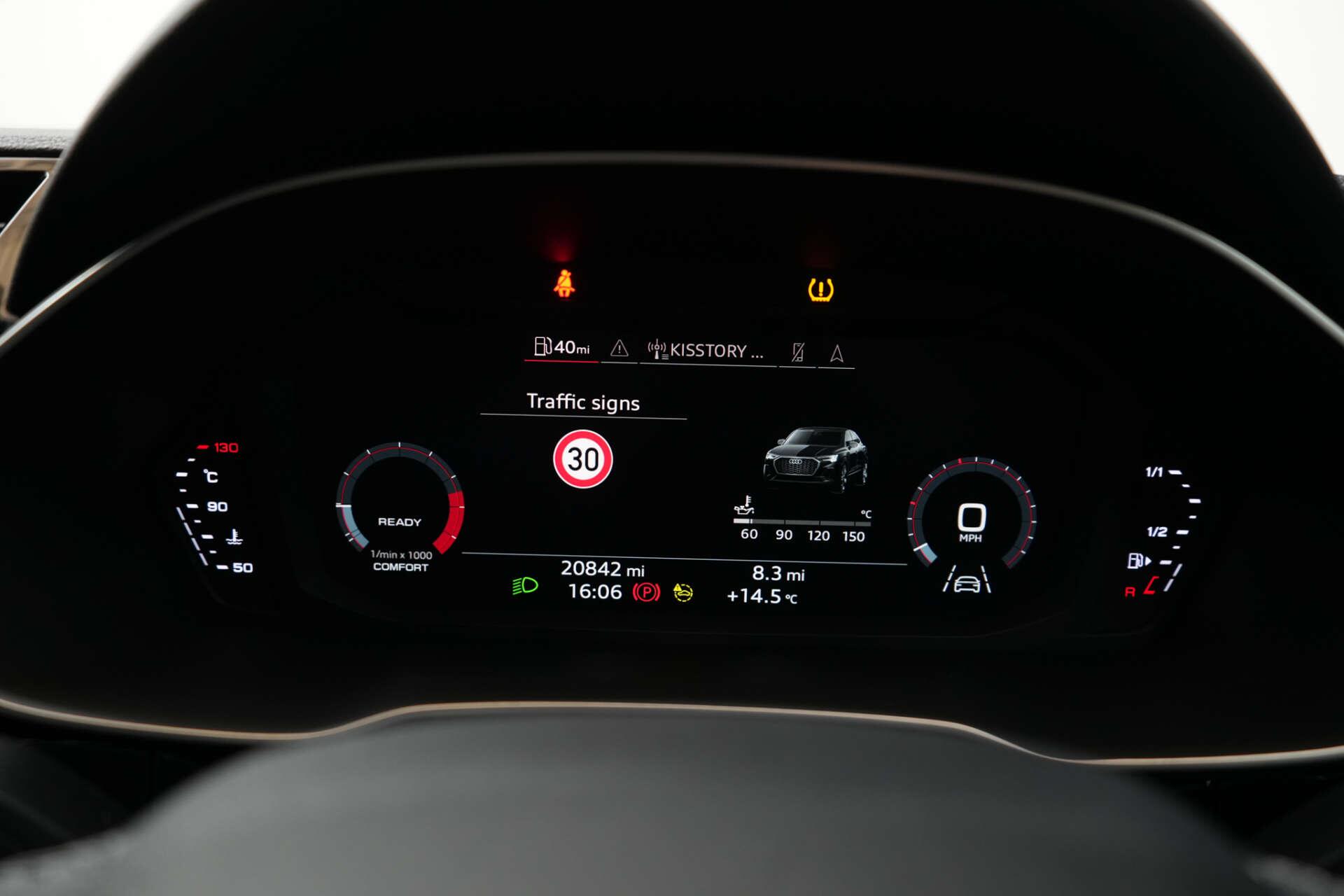 Audi Q3 view 41
