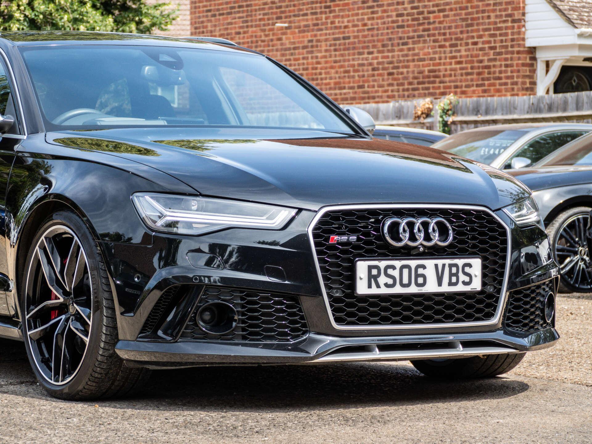 Audi RS6 Avant view 7