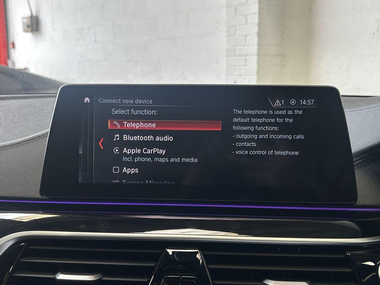 BMW 5 Series view 33