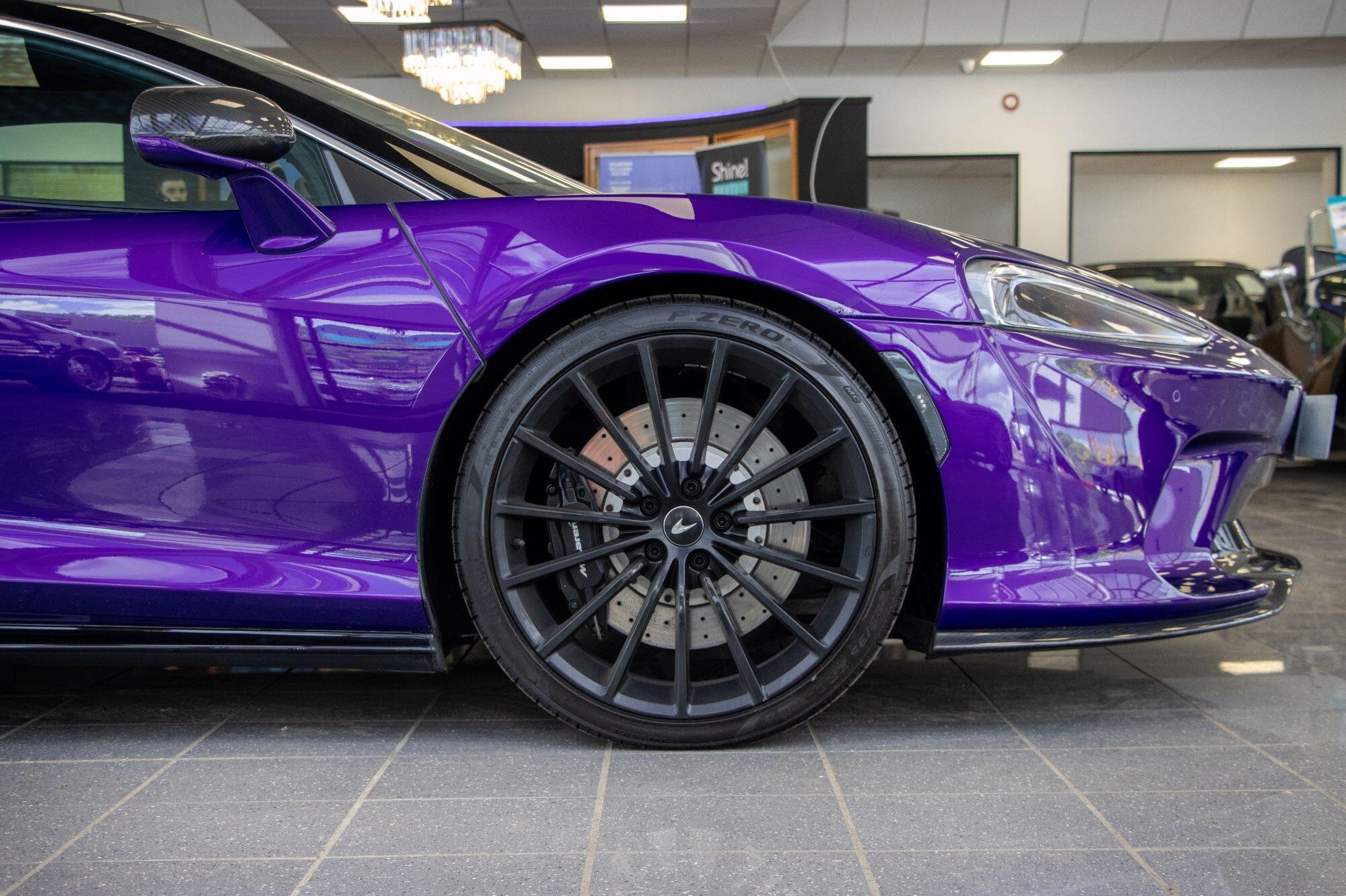 Mclaren GT view 25