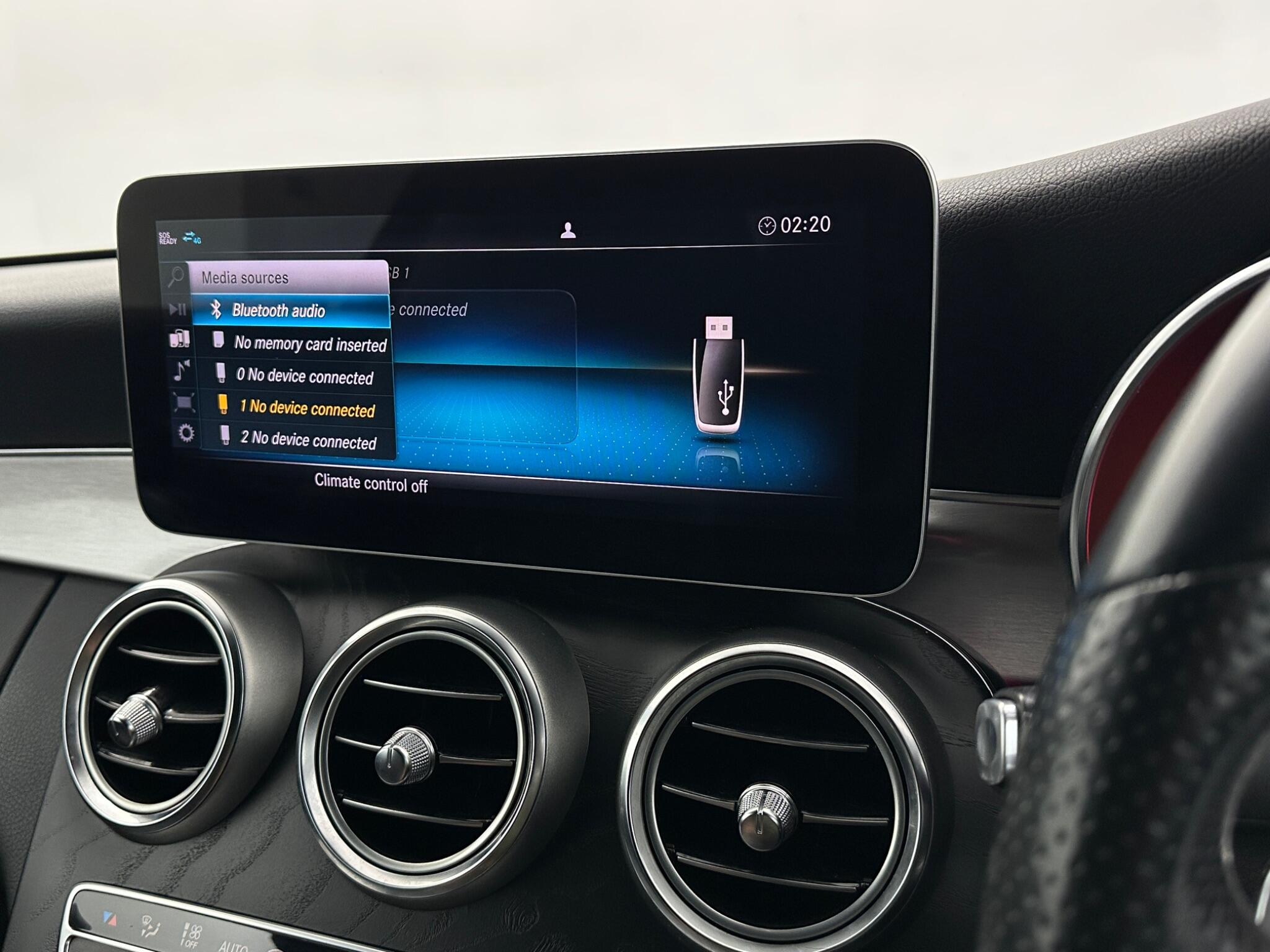 Mercedes-Benz C-Class view 27