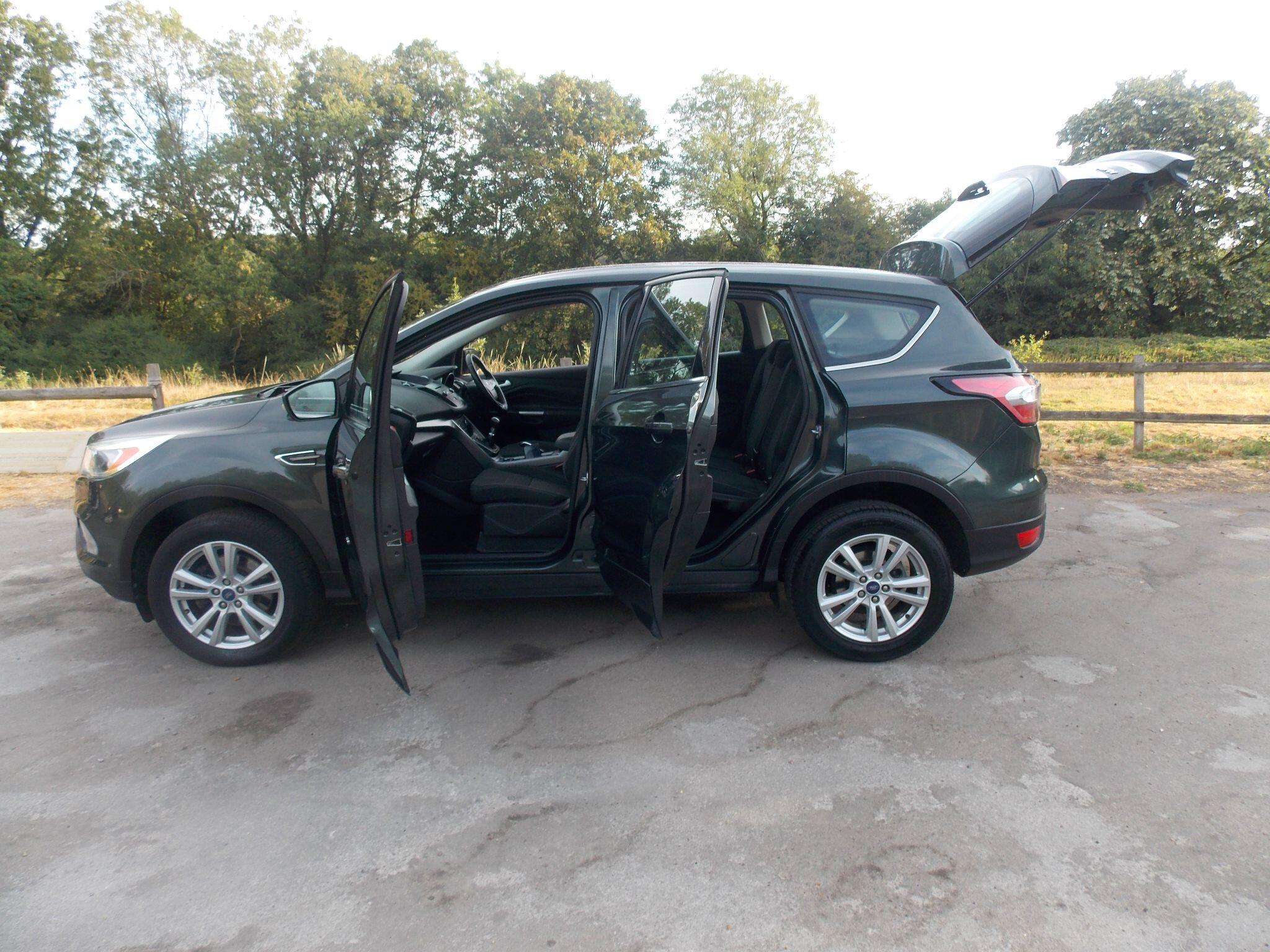Ford Kuga view 13
