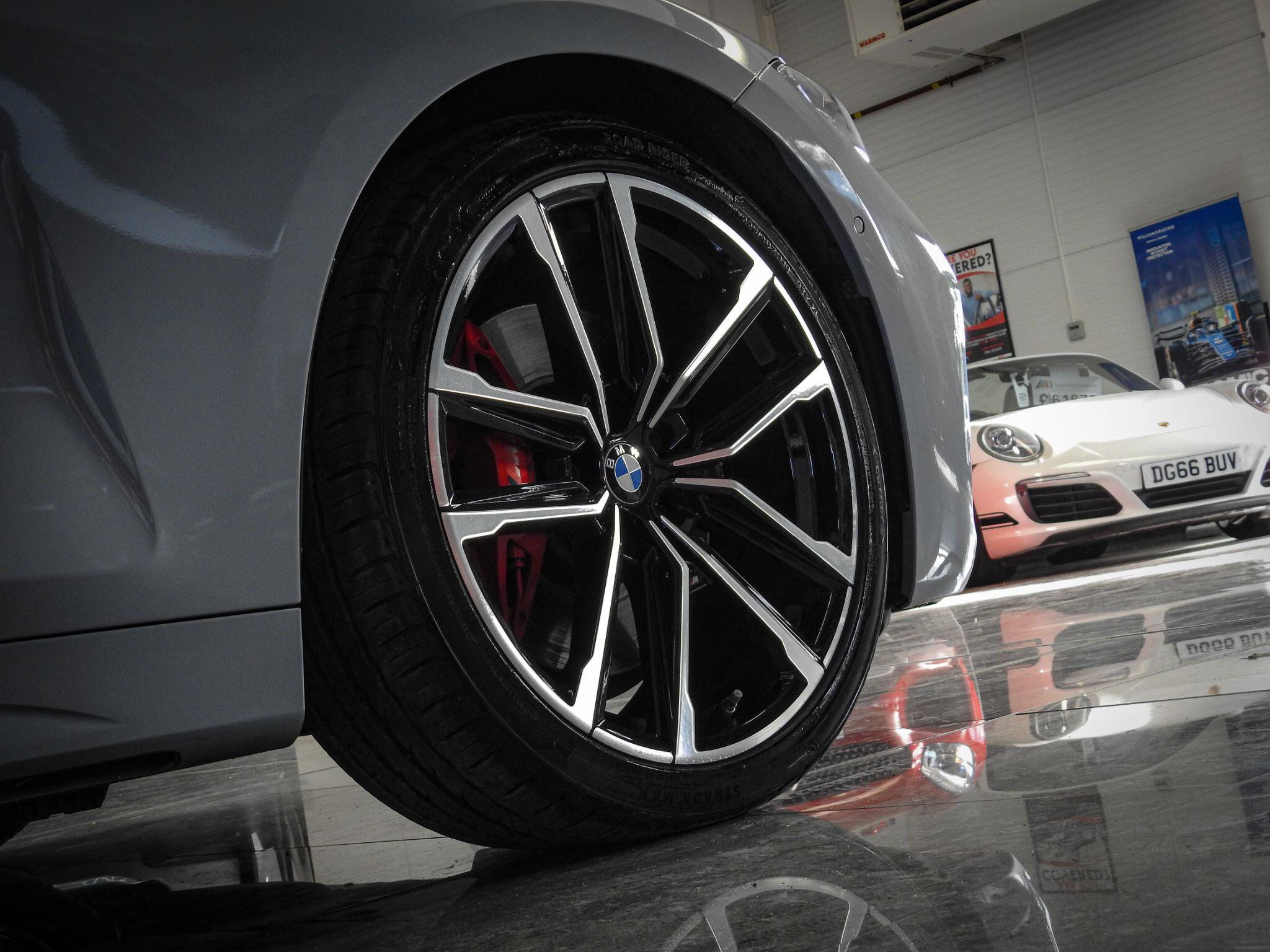 BMW 4 Series view 22