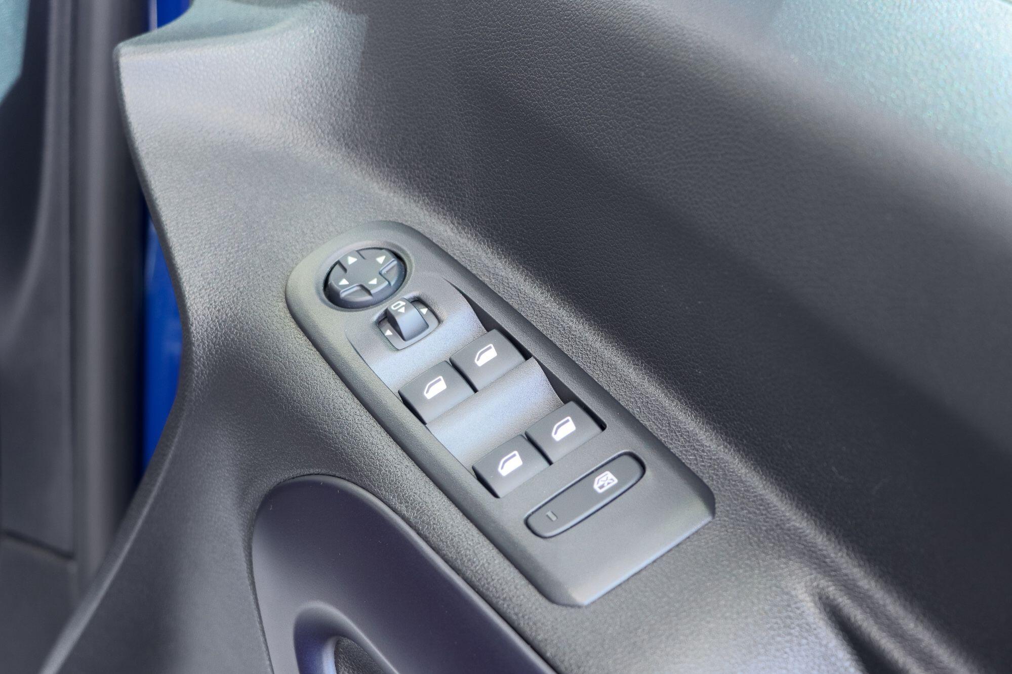 Peugeot Rifter view 14
