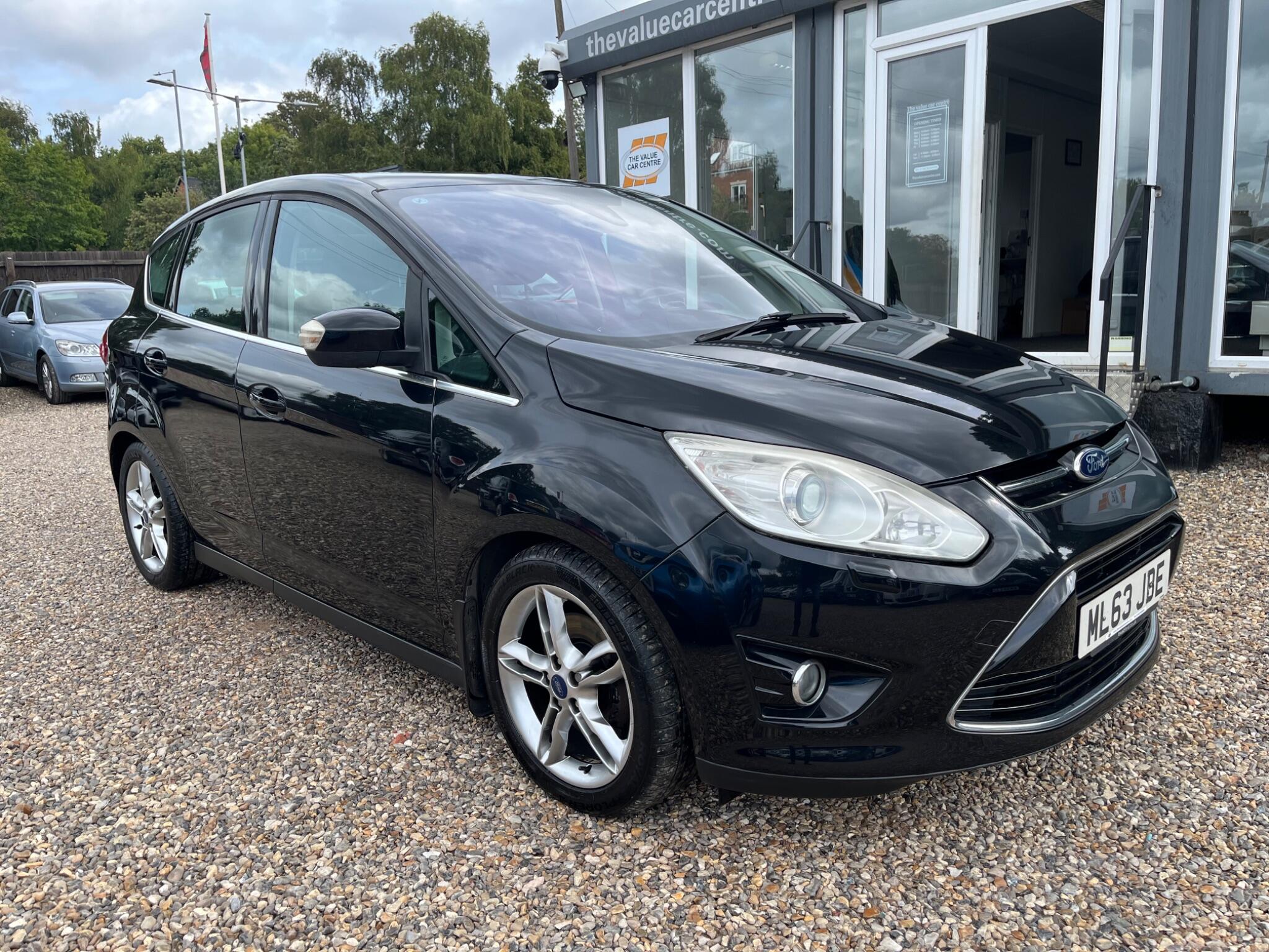 Ford C-Max main image