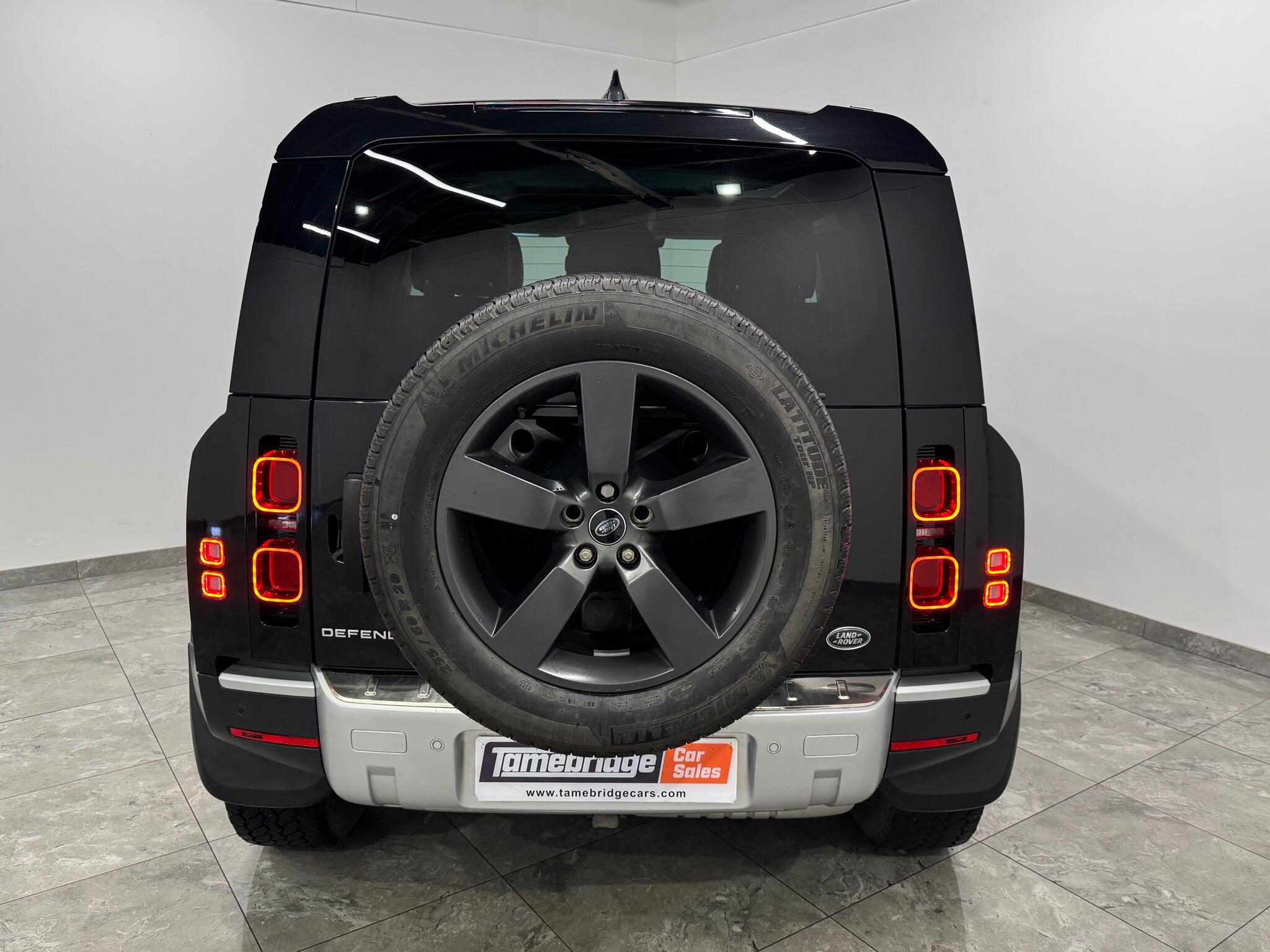 Land Rover Defender view 7