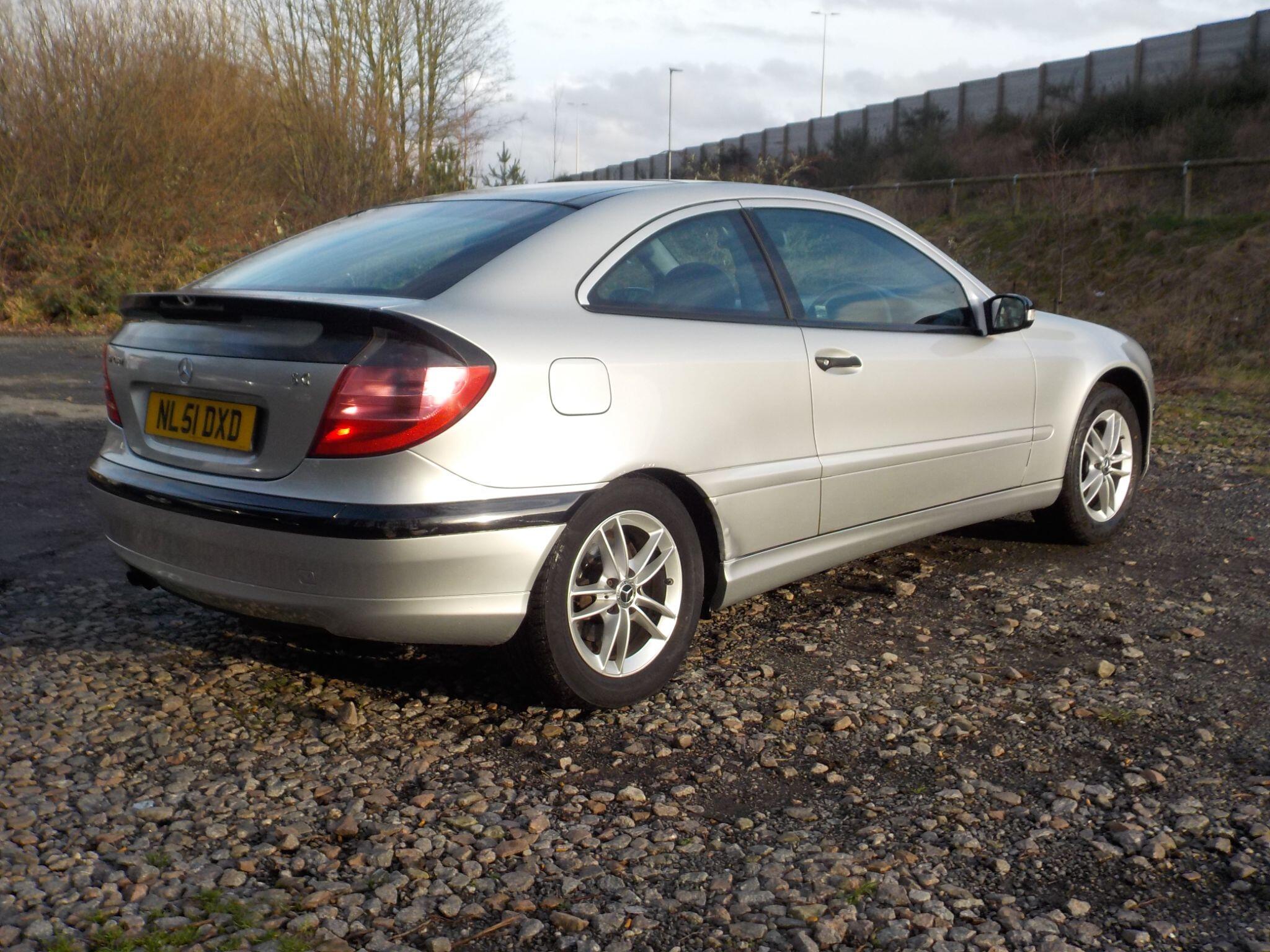 Mercedes-Benz C Class 2.0 C180 Sport 2dr