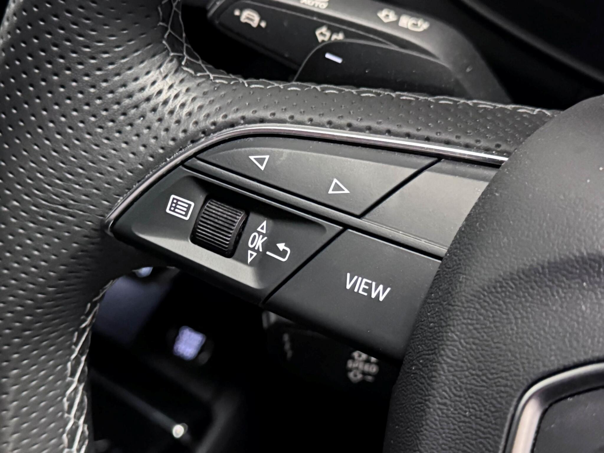 Audi Q5 view 29