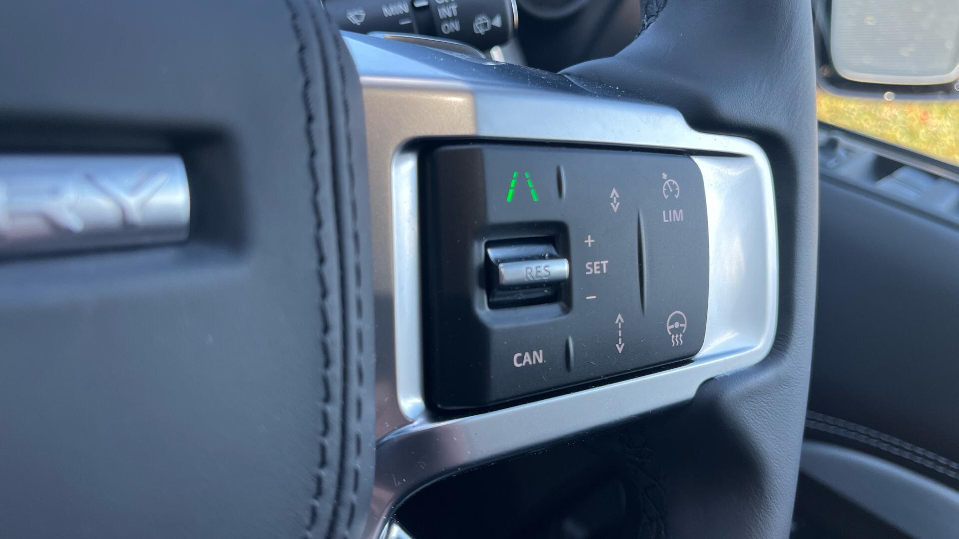 Land Rover Discovery view 41
