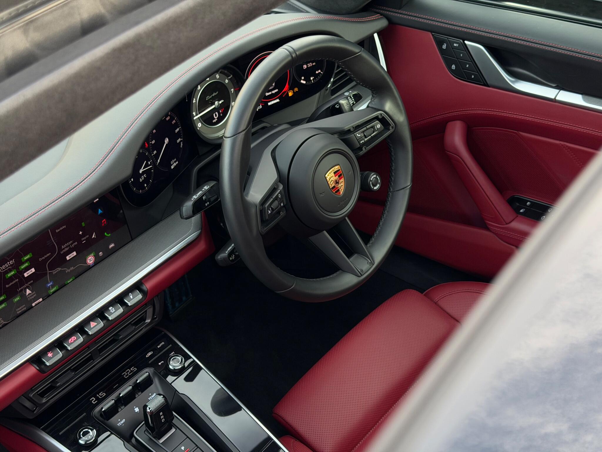 Porsche 911 view 73