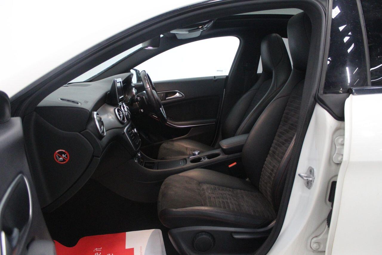 Mercedes-Benz Cla view 53