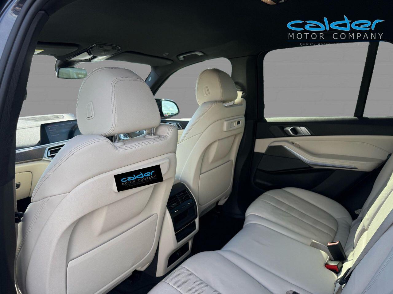 BMW X5 view 19
