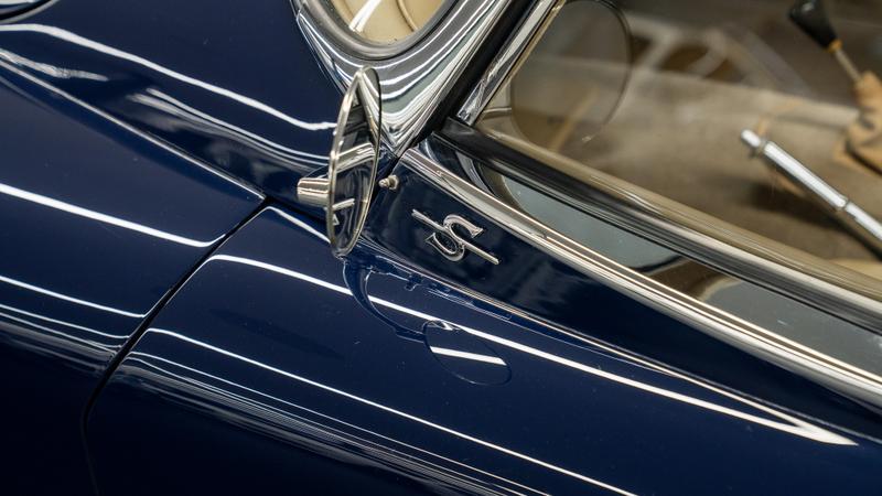 Jaguar XK150 view 18