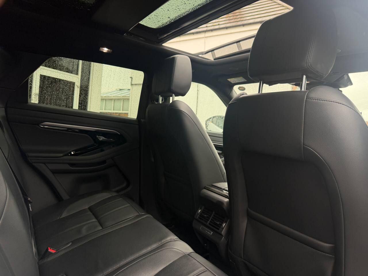 Land Rover Range Rover Evoque view 15