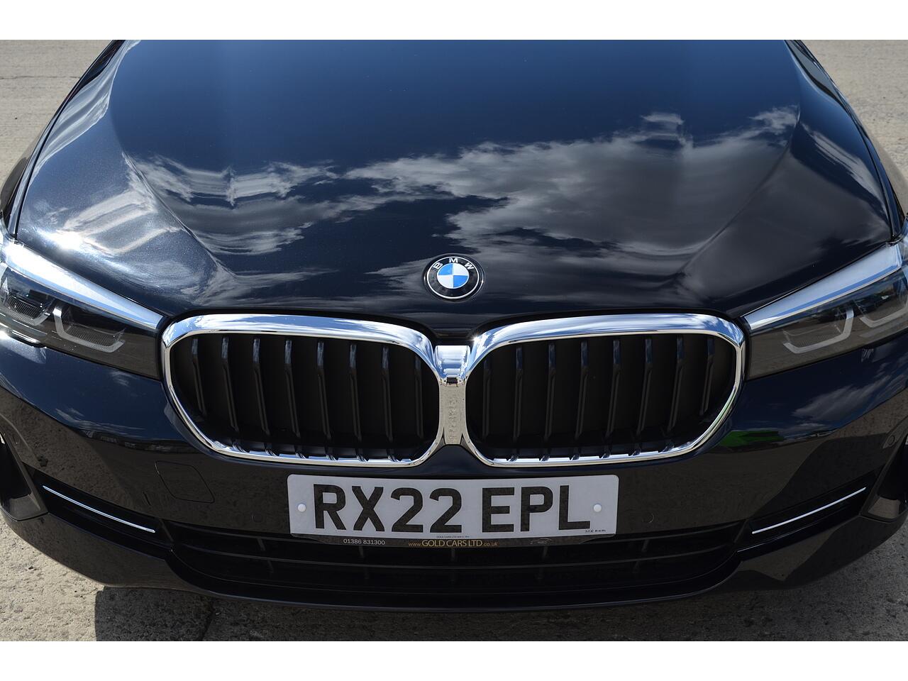 BMW 5 Series view 23