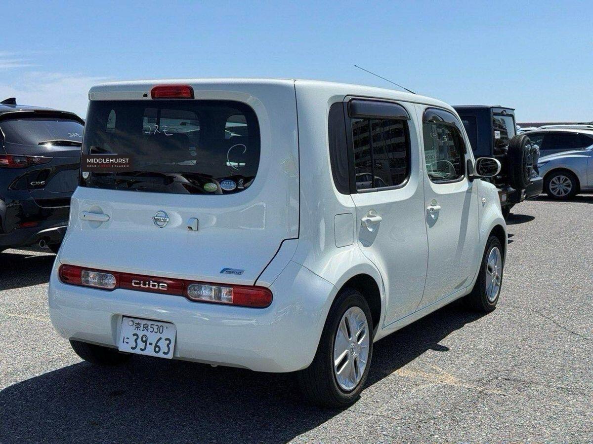 Nissan Cube view 4