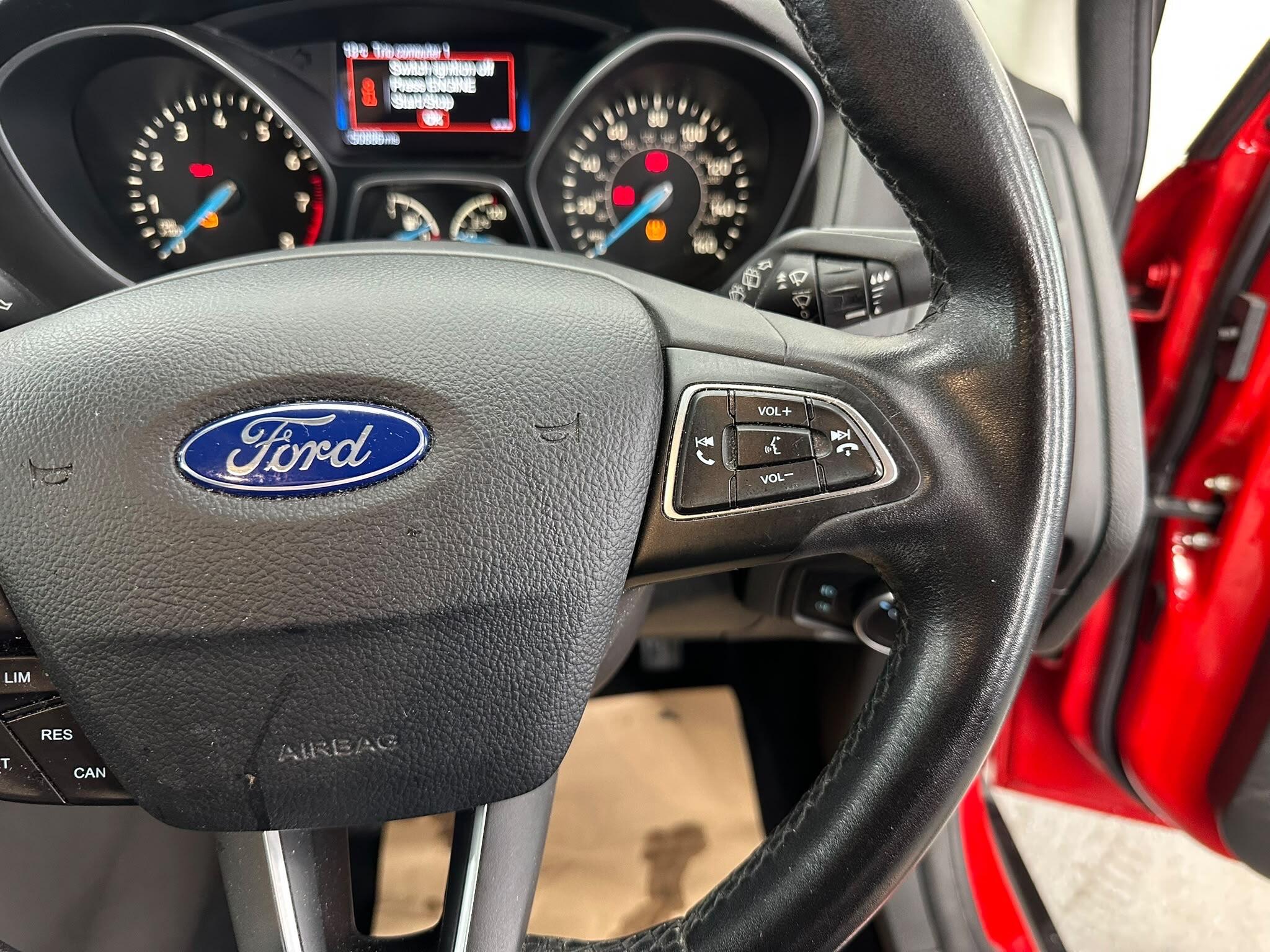 Ford Focus view 36