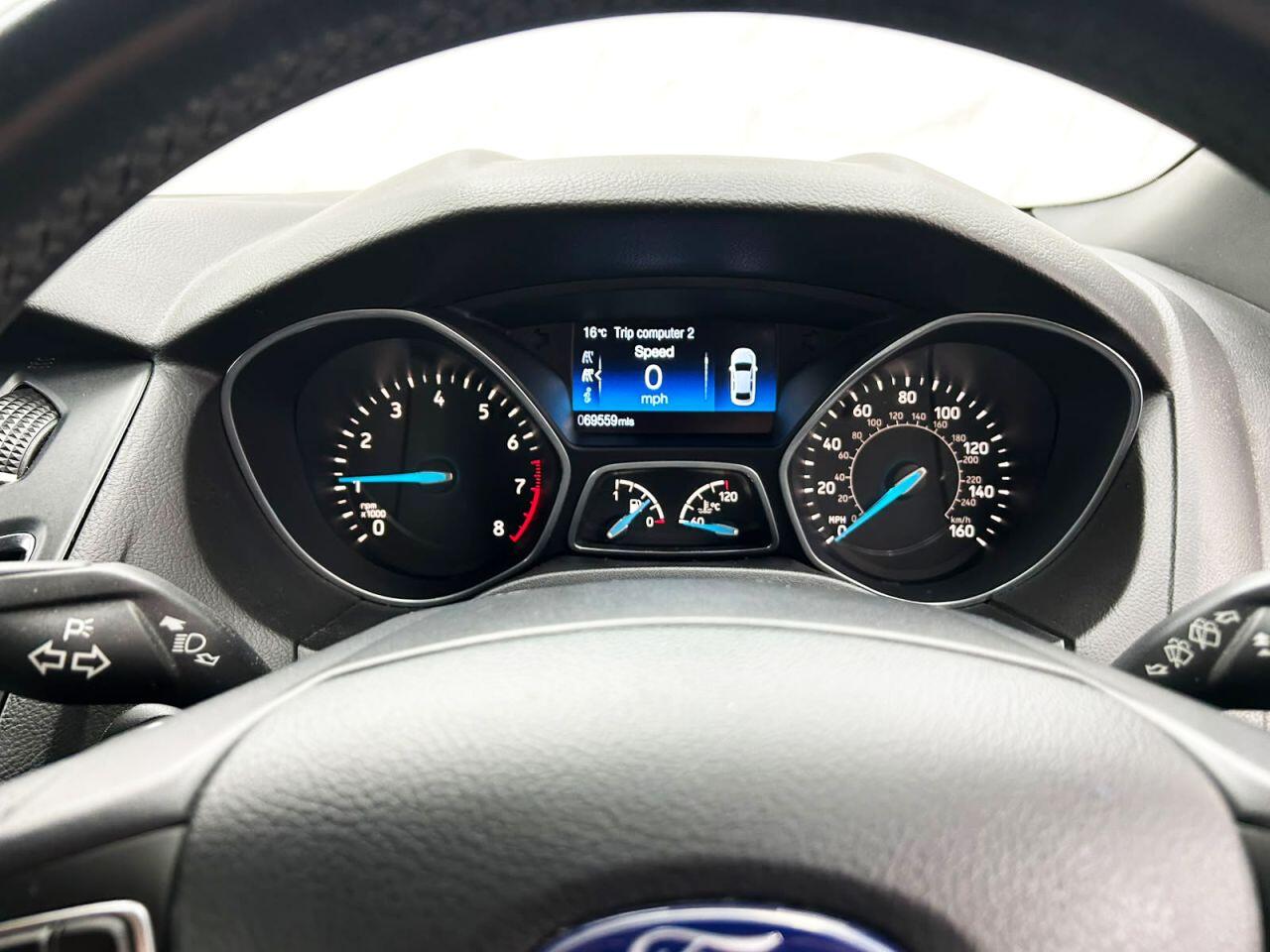 Ford Focus view 19