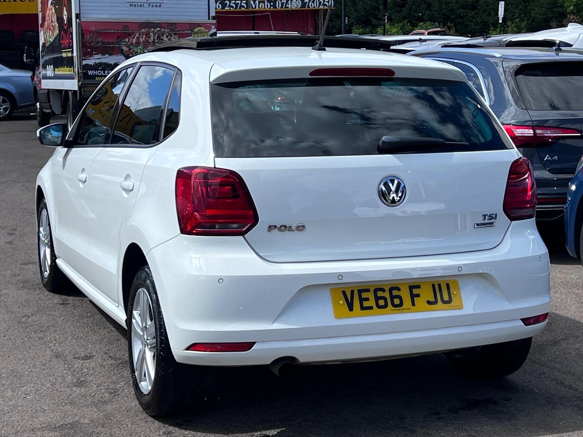Volkswagen Polo view 13