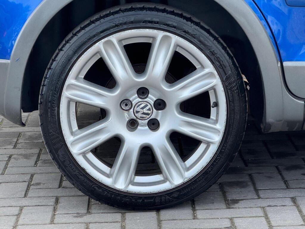 Volkswagen Polo view 10