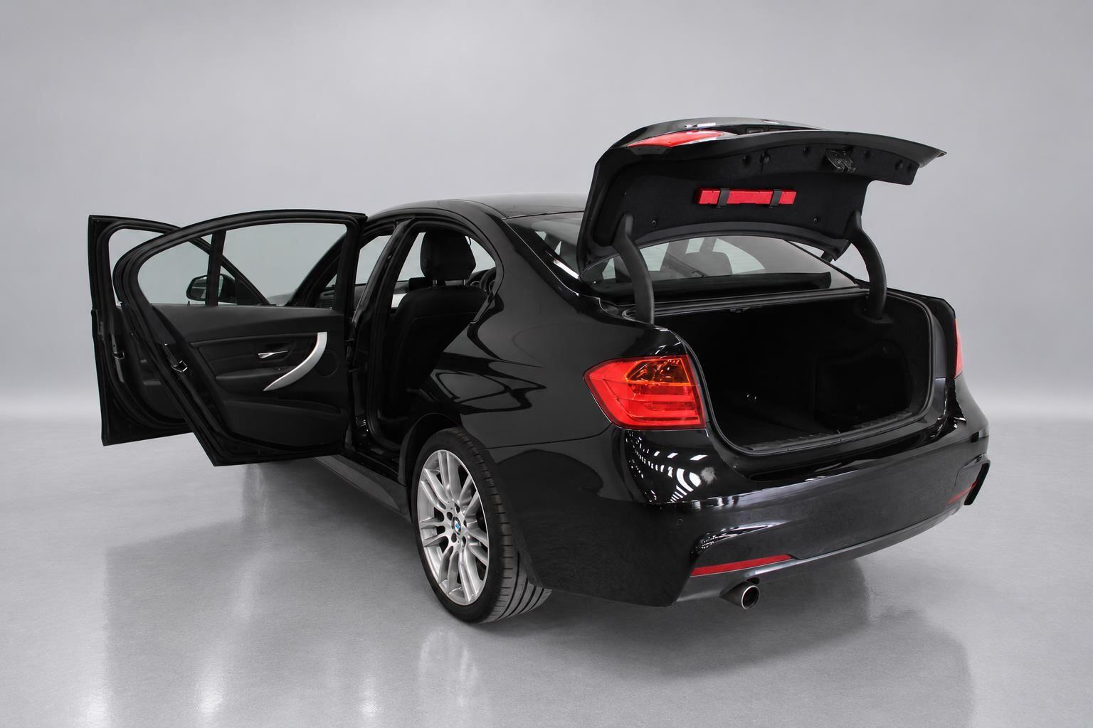 BMW 3 Series view 20