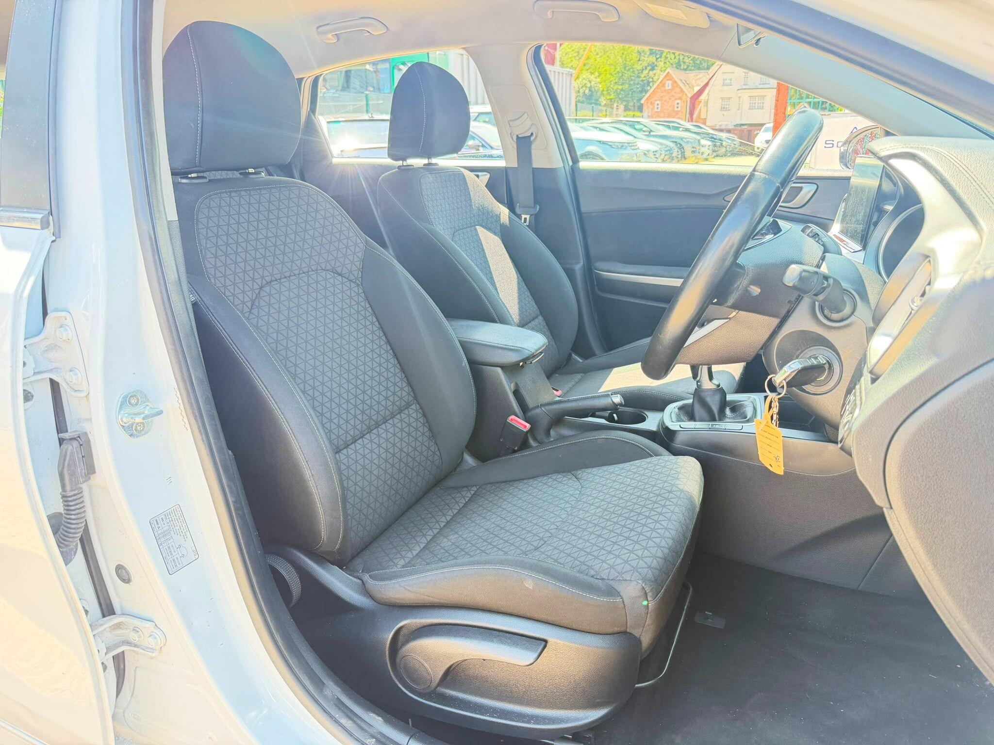 Kia Ceed view 14