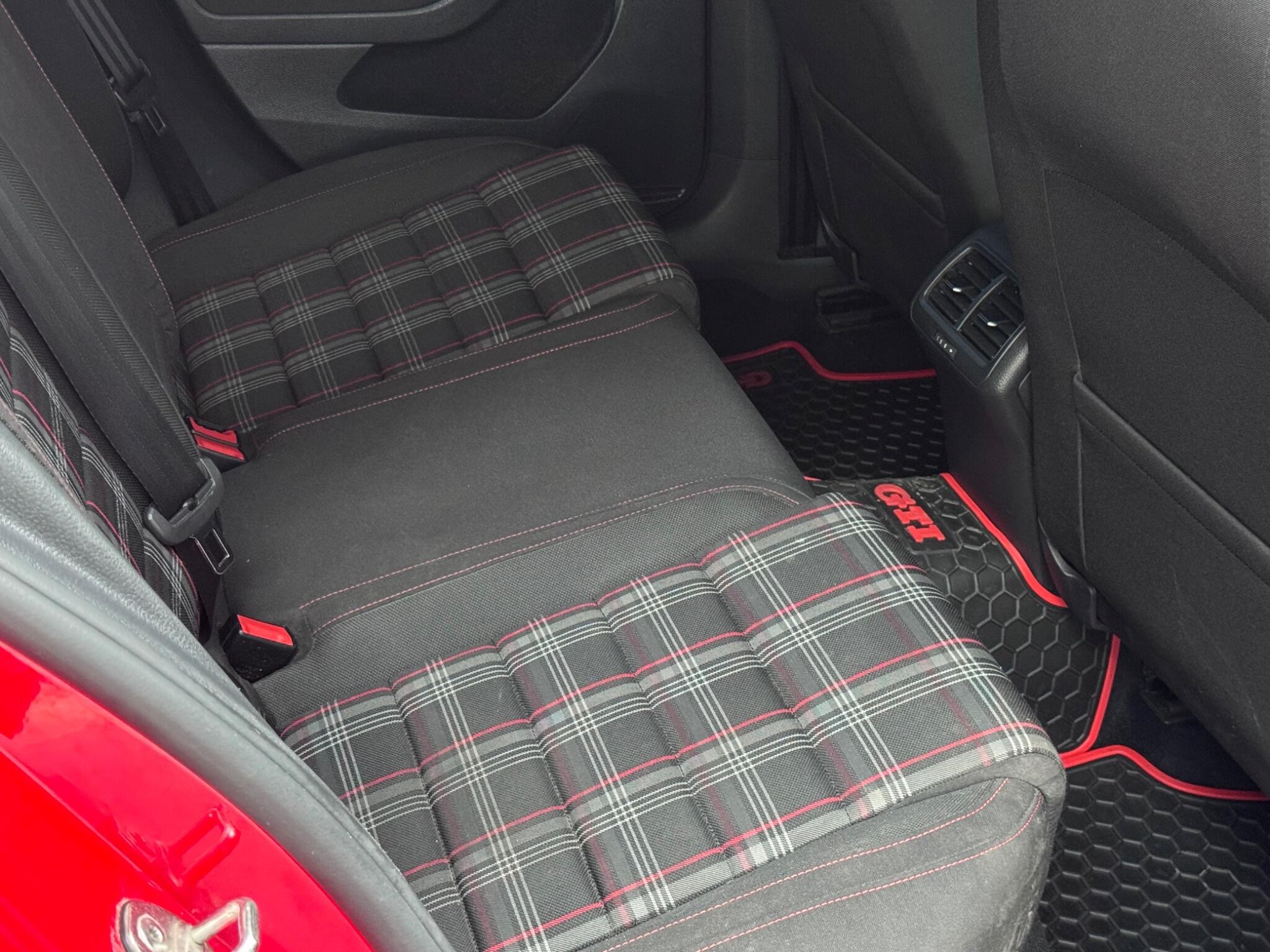 Volkswagen Golf view 50