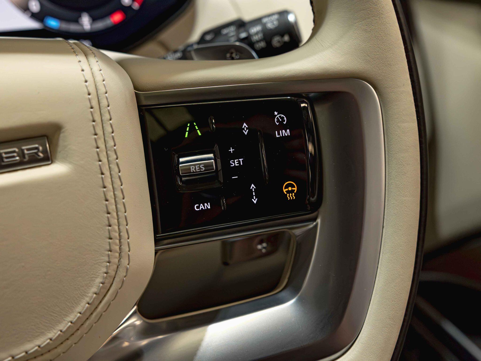 Land Rover Range Rover view 21