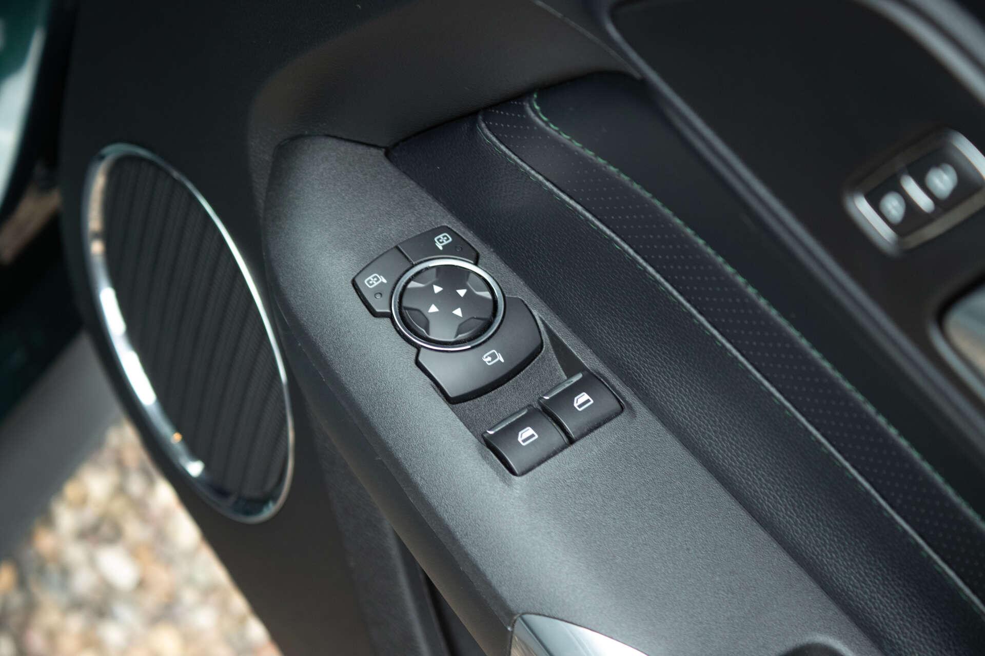 Ford Mustang view 38