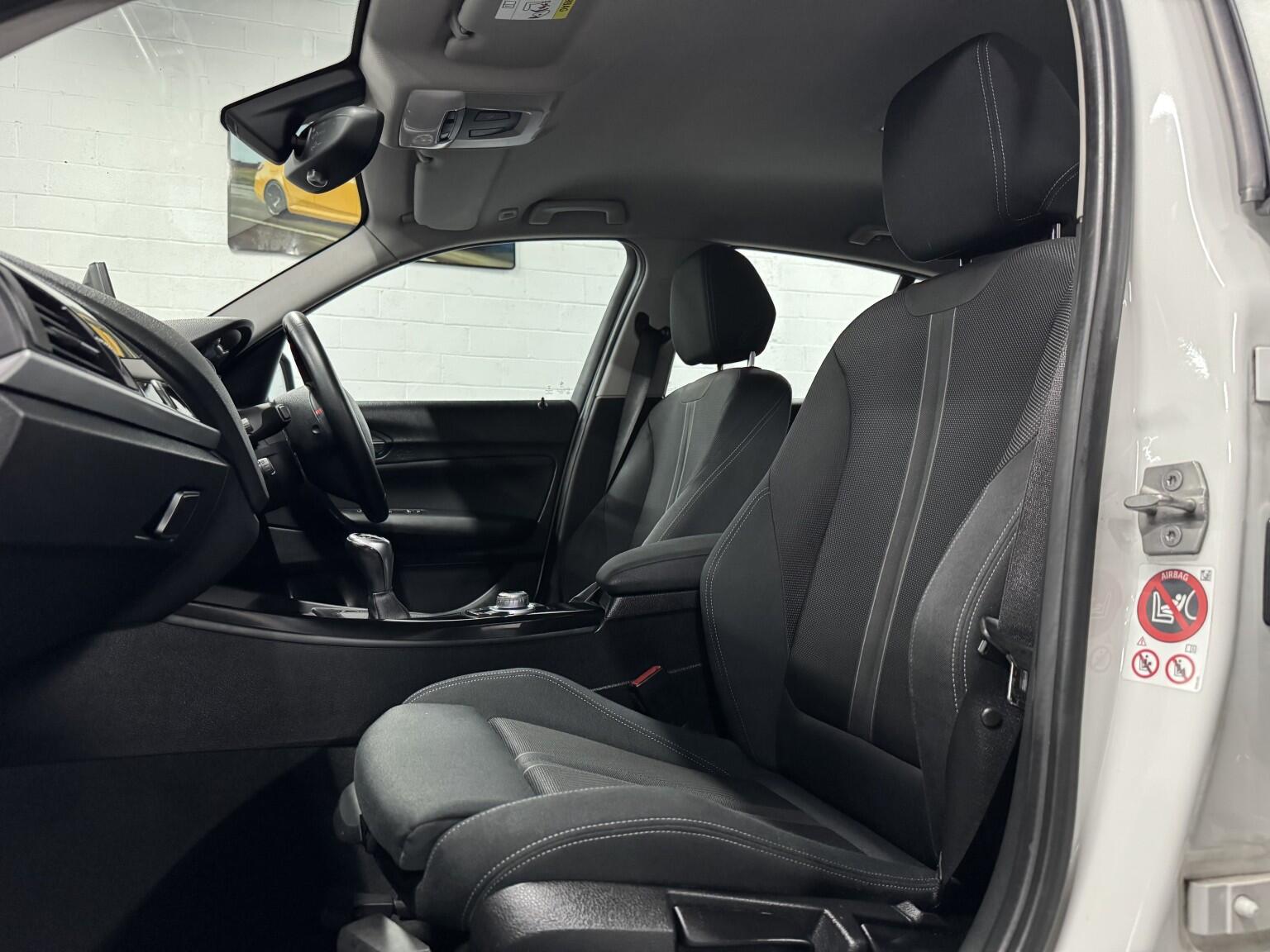 BMW 1 Series view 3